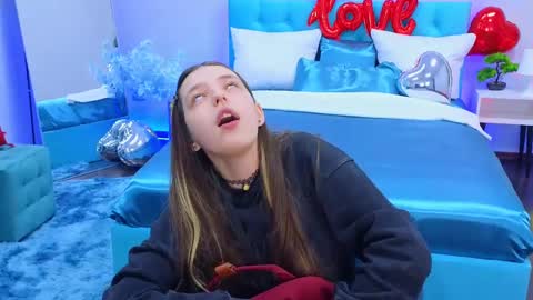 Lili Bakery online show from 17, 2, 2025