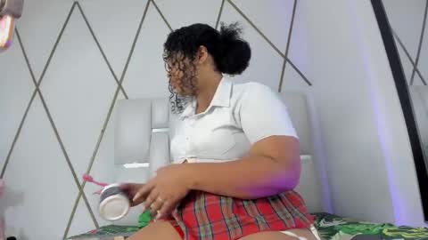 LIli cameron  online show from 30, 4, 2026