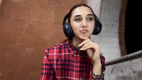 Snapshot of lilihalvorsen chatting on 10, 9, 2025 Lina online show from 10, 9, 2025