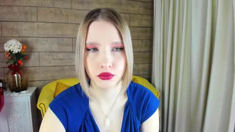 LiliLinn online show from 19, 2, 2025