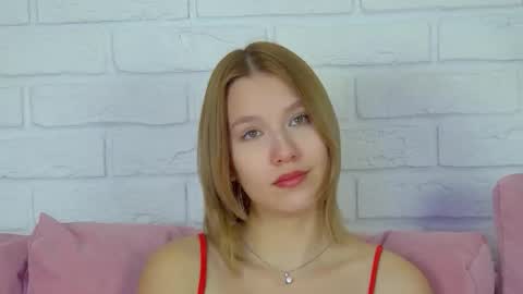 LiliLinn online show from 23, 9, 2025