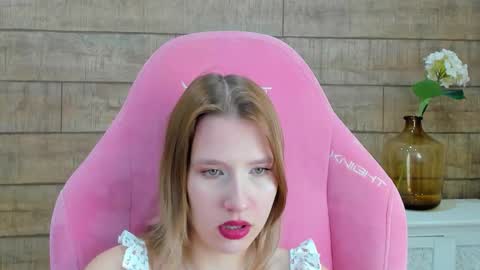 LiliLinn online show from 20, 10, 2025