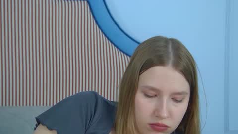 Snapshot of lililinn chatting on 3, 8, 2026 LiliLinn online show from 3, 8, 2026