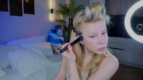 lililok101 online show from 7, 5, 2026