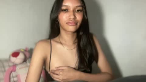 Snapshot of lilit_sensual chatting on 7, 7, 2026 Chloe online show from 7, 7, 2026