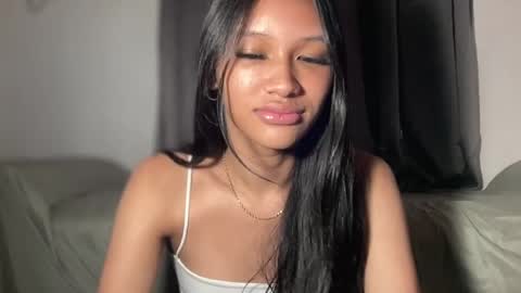 Snapshot of lilit_sensual chatting on 4, 8, 2026 Chloe online show from 4, 8, 2026