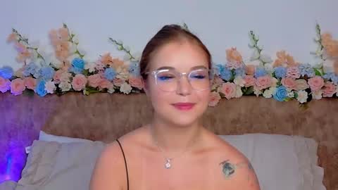 Snapshot of lilith_bonheur chatting on 22, 3, 2026 Lilith Bonheur online show from 22, 3, 2026