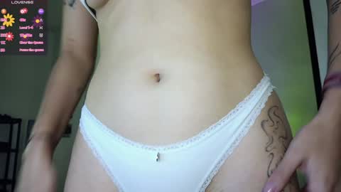 Snapshot of lilith_cruzz chatting on 8, 1, 2025 Lilith online show from 8, 1, 2025