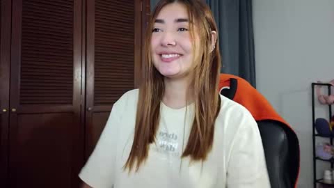 Snapshot of lilith_cruzz chatting on 24, 10, 2025 Lilith online show from 24, 10, 2025