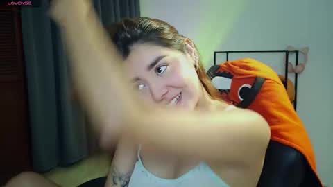 Snapshot of lilith_cruzz chatting on 14, 12, 2025 Lilith online show from 14, 12, 2025