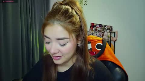 Snapshot of lilith_cruzz chatting on 6, 1, 2026 Lilith online show from 6, 1, 2026