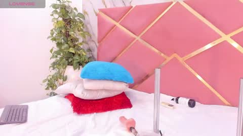 Snapshot of lilith_kramston chatting on 29, 7, 2026 Lilith online show from 29, 7, 2026