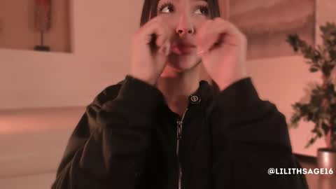 lilith_sage_ online show from 7, 11, 2025