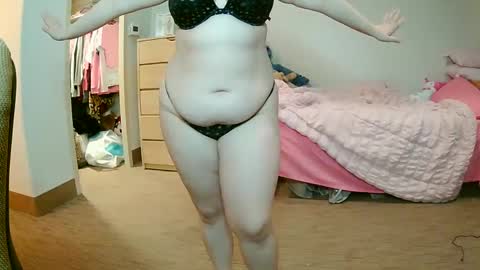 Lilith Angel online show from 8, 1, 2025