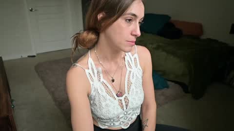 L online show from 8, 2, 2025