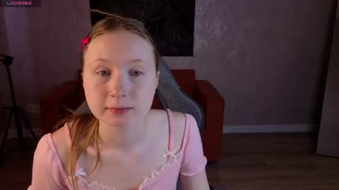Snapshot of lilitiny chatting on 27, 6, 2026 Lili Tiny GMT2 3-10AM MonTueWedThuSat online show from 27, 6, 2026
