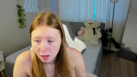 Snapshot of lilitiny chatting on 6, 8, 2026 Lili Tiny GMT2 3-10AM MonTueWedThuSat online show from 6, 8, 2026