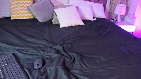 Lily online show from 22, 10, 2025