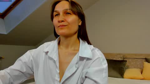 Snapshot of lillian_white1 chatting on 13, 2, 2025 lillian_white1 online show from 13, 2, 2025