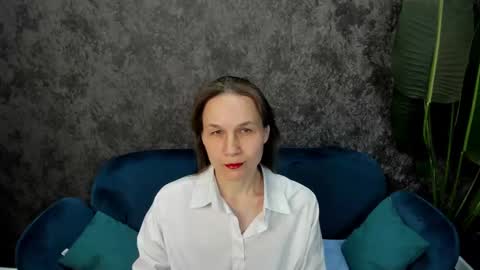 Snapshot of lillian_white1 chatting on 4, 3, 2025 lillian_white1 online show from 4, 3, 2025