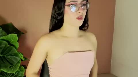 Snapshot of lillianderson chatting on 26, 9, 2025 lillianderson -  Next stream start at 0700hs GTM-3 online show from 26, 9, 2025