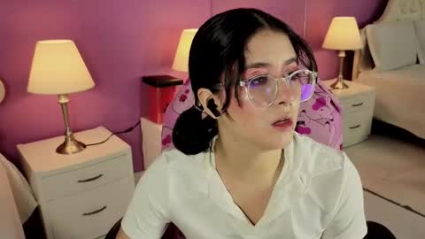 Snapshot of lillianderson chatting on 23, 10, 2025 lillianderson -  Next stream start at 0700hs GTM-3 online show from 23, 10, 2025