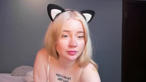 lillie_berry online show from 30, 4, 2026