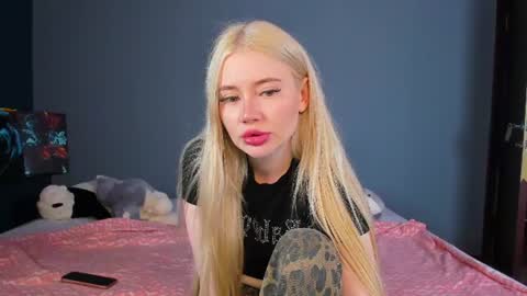 lillie_berry online show from 24, 6, 2026