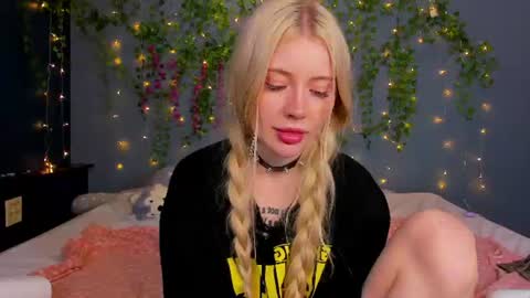 lillie_berry online show from 14, 7, 2026