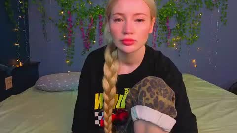 lillie_berry online show from 19, 7, 2026