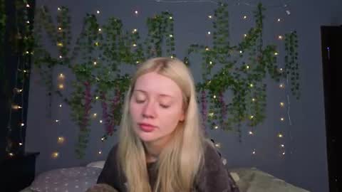 lillie_berry online show from 21, 7, 2026