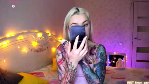 LilliMoore online show from 28, 2, 2026