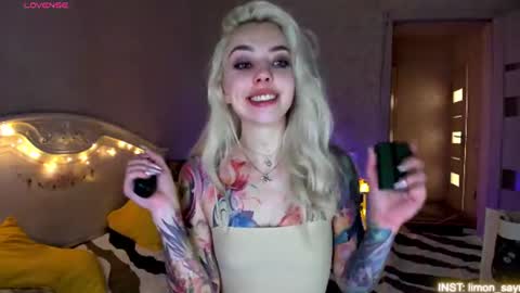 LilliMoore online show from 2, 7, 2026