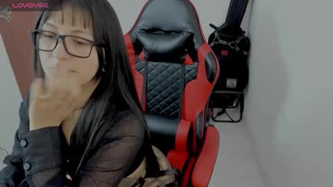 Snapshot of lillith_777 chatting on 10, 11, 2025 lillith_777 online show from 10, 11, 2025