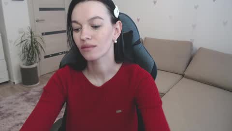 lilliyves online show from 9, 4, 2026