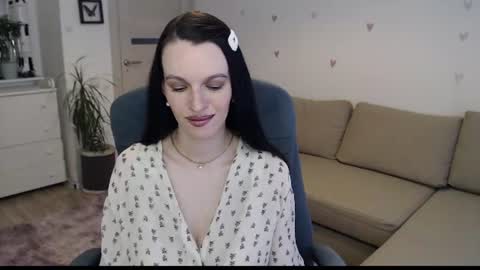 Snapshot of lilliyves chatting on 20, 7, 2026 lilliyves online show from 20, 7, 2026