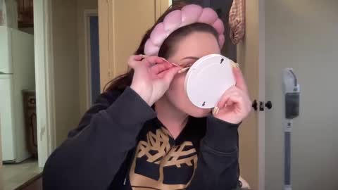 lilly_adams88 online show from 19, 2, 2025