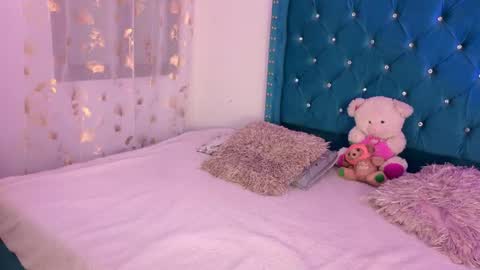 Snapshot of lilly_peach22 chatting on 26, 4, 2026 Lilly Peach online show from 26, 4, 2026
