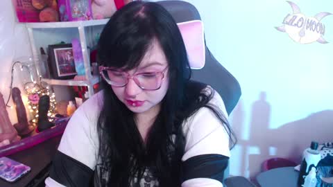 Snapshot of lilomoon69 chatting on 4, 12, 2024 Lilo  online show from 4, 12, 2024