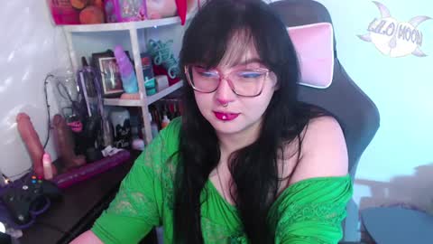 Snapshot of lilomoon69 chatting on 10, 12, 2024 Lilo  online show from 10, 12, 2024