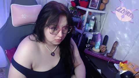 Snapshot of lilomoon69 chatting on 4, 2, 2025 Lilo  online show from 4, 2, 2025