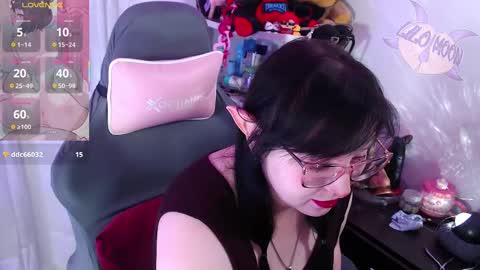 Snapshot of lilomoon69 chatting on 9, 10, 2025 Lilo  online show from 9, 10, 2025