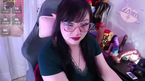 Snapshot of lilomoon69 chatting on 19, 10, 2025 Lilo  online show from 19, 10, 2025
