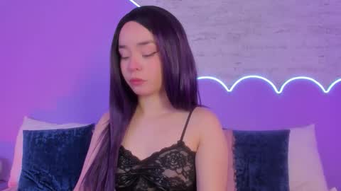 Snapshot of lilou_albrecht chatting on 5, 11, 2025 Lilou online show from 5, 11, 2025