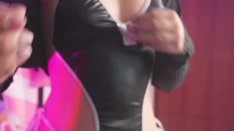 Snapshot of lilou_albrecht chatting on 25, 2, 2026 Lilou online show from 25, 2, 2026