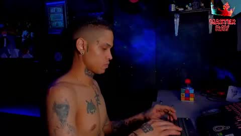 Snapshot of lilray99 chatting on 6, 7, 2026 ONLYFANS online show from 6, 7, 2026