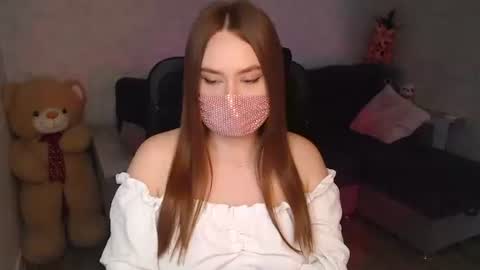lily_baker_ online show from 25, 5, 2026