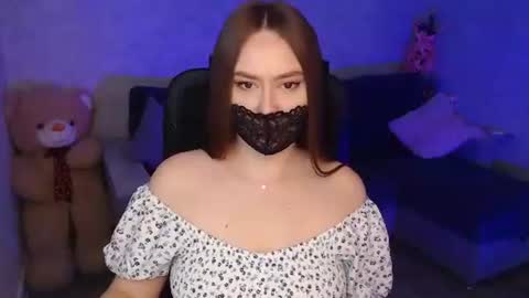 lily_baker_ online show from 29, 5, 2026