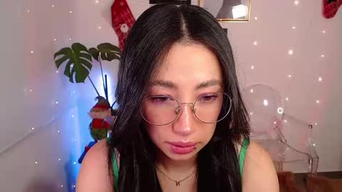 just lily online show from 13, 12, 2024