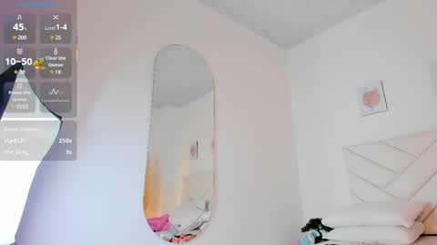 Snapshot of lily_evil chatting on 10, 3, 2025 online show from 10, 3, 2025